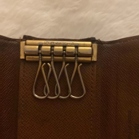 LOUIS VUITTON Monogram Vintage Multicles 4 Ring Key Holder - Picture 5 of 11
